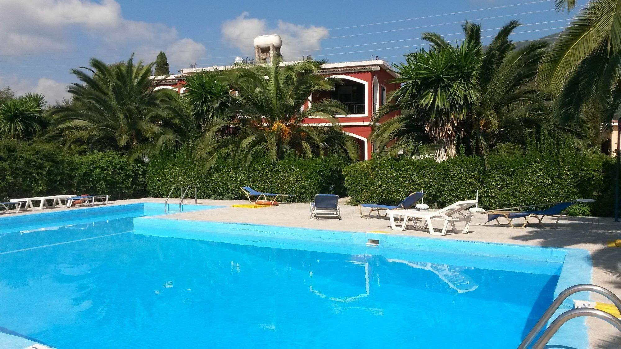 Sunny Dreams Apartments Ýpsos Zewnętrze zdjęcie